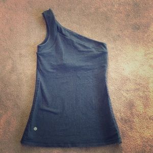 Lululemon grey size 4 cold shoulder tank